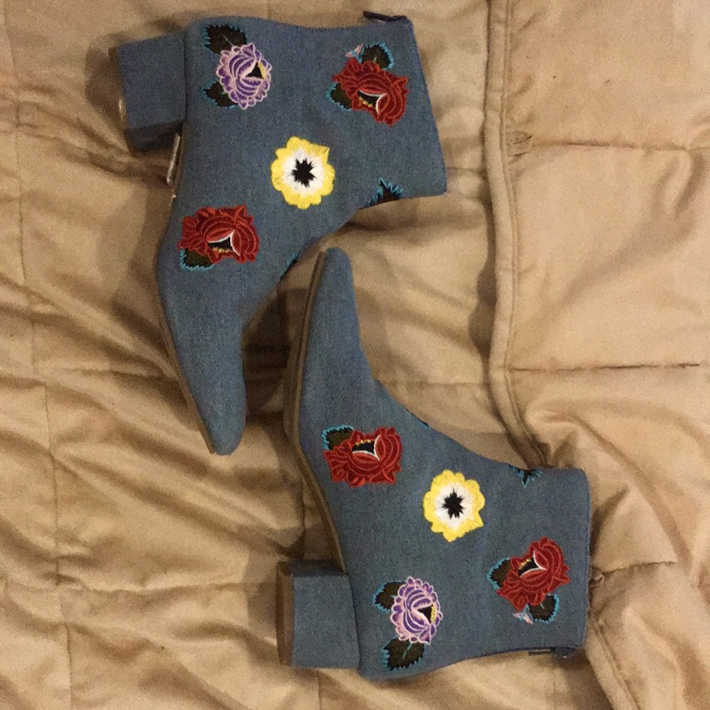 High-heels not hand made